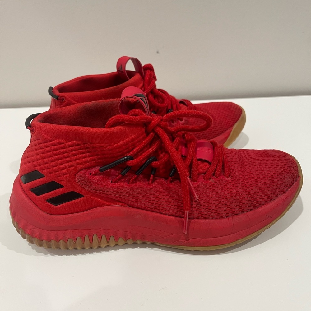 RARE RED GUM Adidas Dame 4